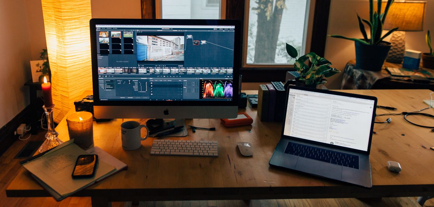 You are currently viewing 7 Best Desks for Video Editing