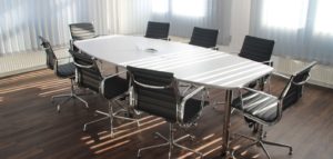 Read more about the article Desk vs Table | Difference Between A Table And A Desk