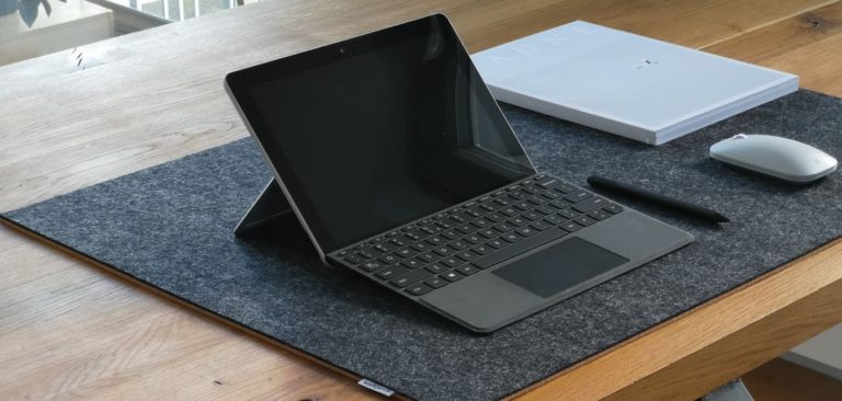 Read more about the article Should You Put Devices On A Mousepad?